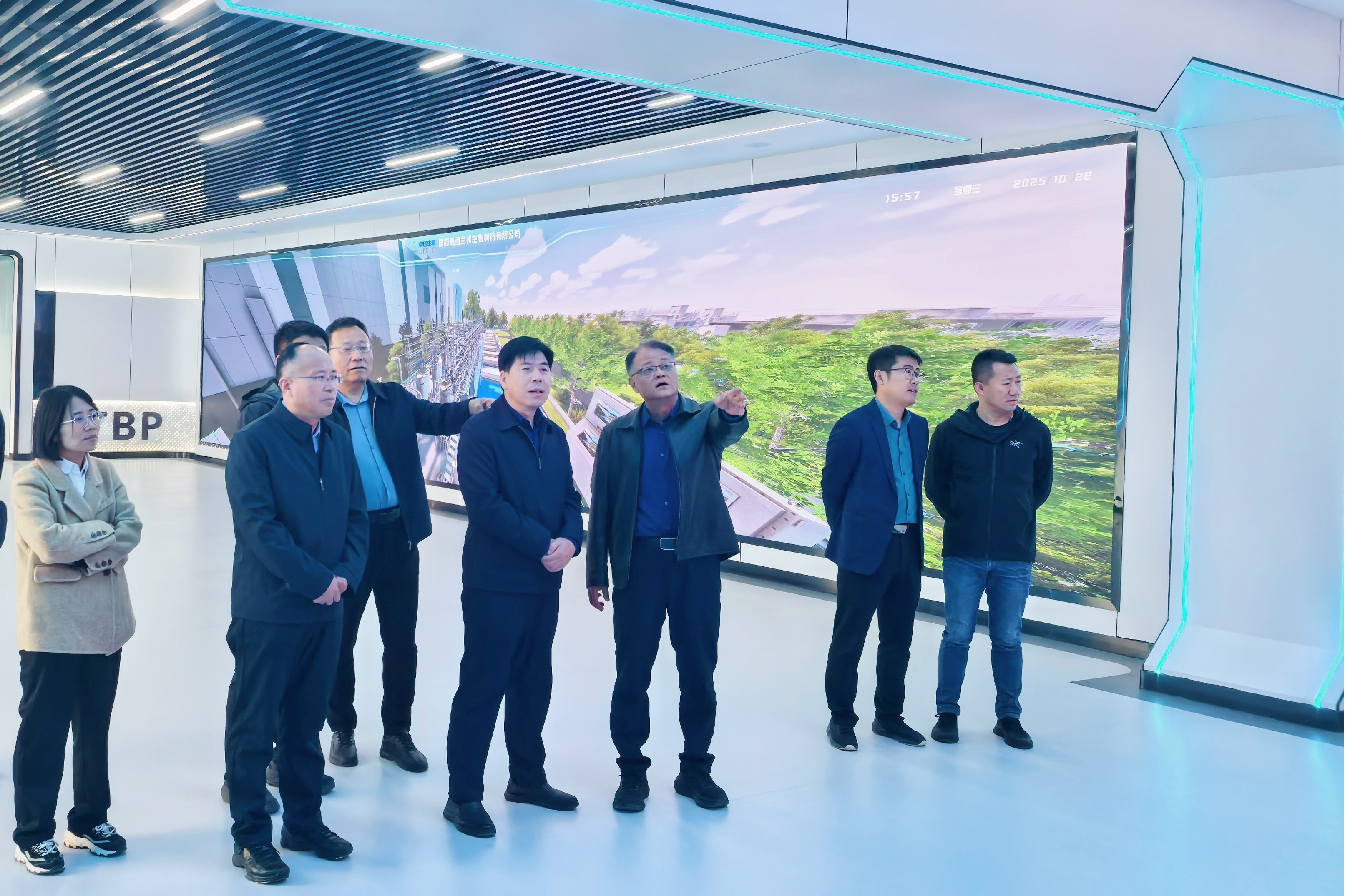 甘肅省紅十字會黨組書記、常務副會長任進全一行赴國藥天壇蘭州項目考察交流